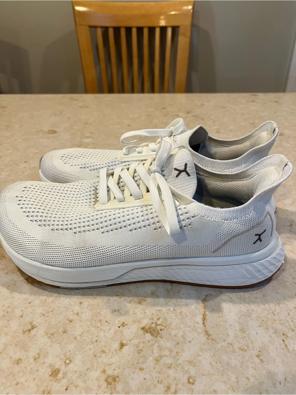 Flux Lightweight White Knit Men's Sneakers